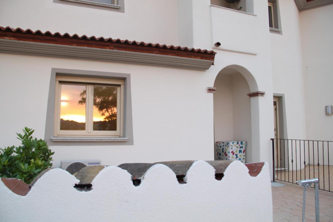 Mediterranean Sea Shell Pool House Budoni Exterior foto